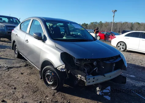 2017 Nissan Versa 1.6 S+ z USA, uszkodzony, nr VIN 3N1CN7APXHL823555